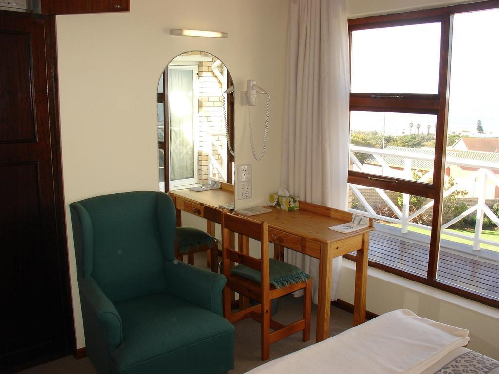 On The Bay Guesthouse Kruisfontein Rom bilde