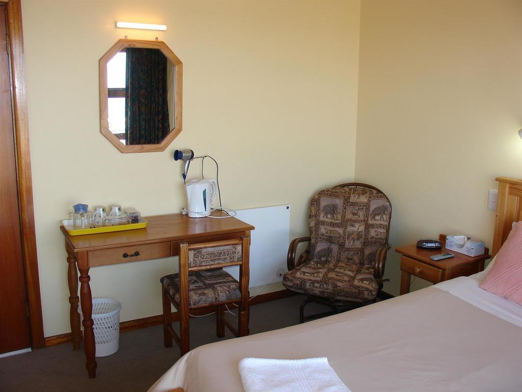 On The Bay Guesthouse Kruisfontein Rom bilde
